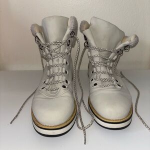 Nomad White Winter Rain Boots Sleek Design
